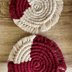 Sous-verre macramé bordeaux