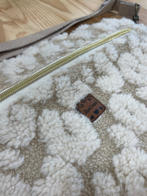 Sac banane Sherpa Léopard beige – Image 3