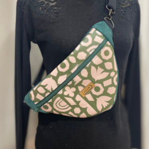 Sac banane en velours vert à motifs